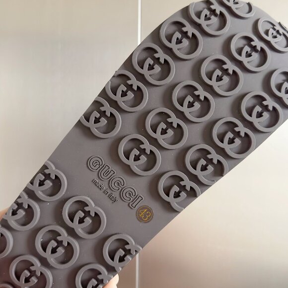 Gucci Gray Slide Sandals - Picture 9 of 9
